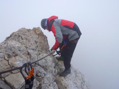 011-Im Klettersteig zur Zehnerspitze